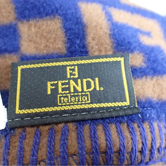 Fendi Navy and Chocolate large blanket throw 140 by 120 - Picture 4 of 5